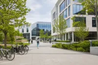 Klicken um zu vergrößern University campus used for the configured-capacity example.
